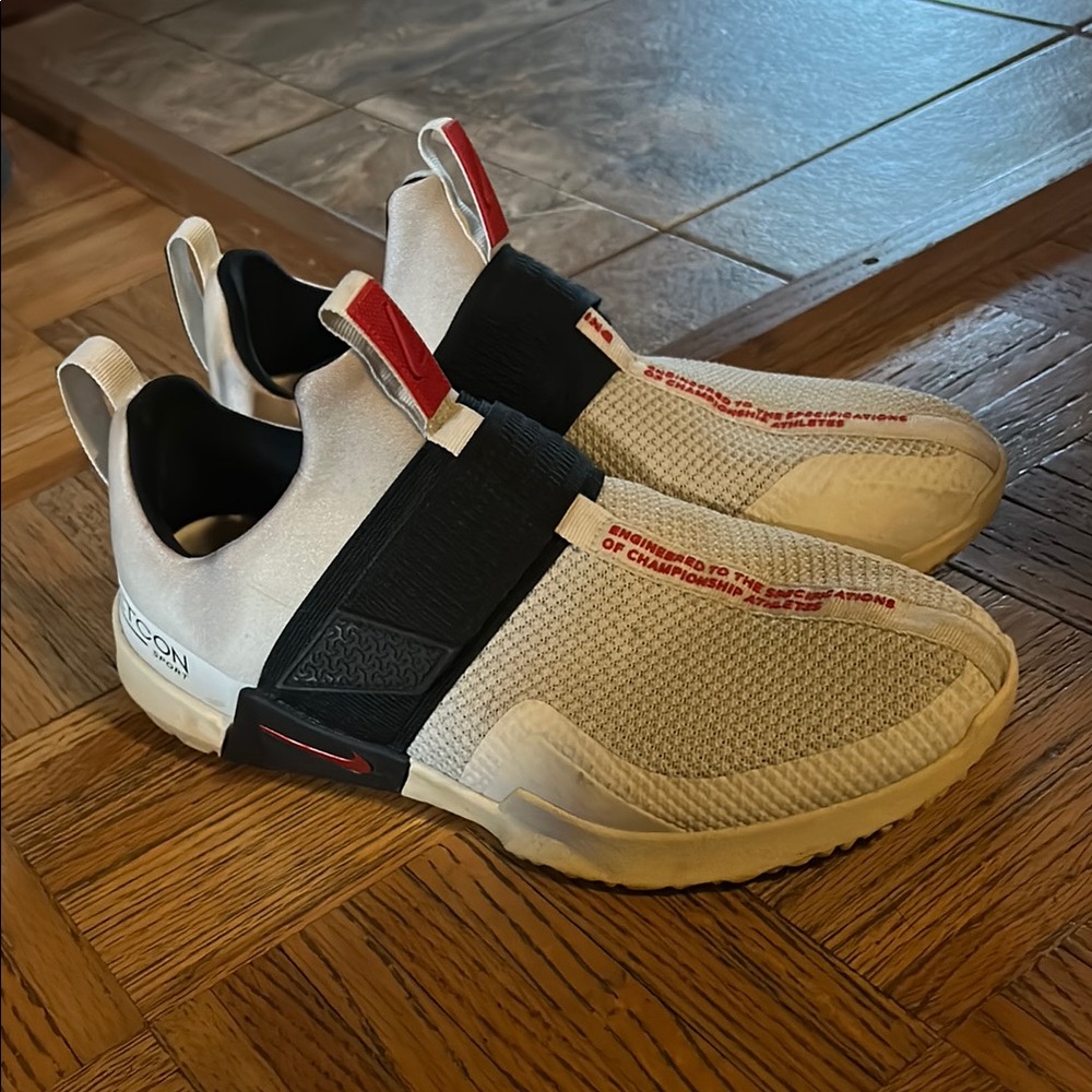 Nike White and Black Sneakers with Sock-Like Fit